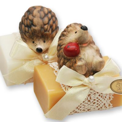 Schafmilchseife eckig 100g dekoriert mit Igel, Classic/Quitte 