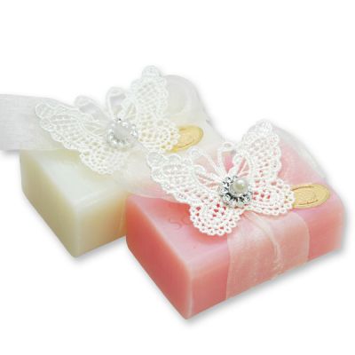 Schafmilchseife eckig 100g dekoriert mit Häkelschmetterling, Classic/Pfingstrose 