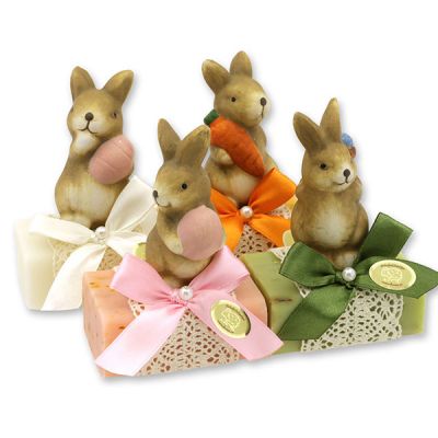 Schafmilchseife eckig 100g dekoriert mit Hase, Classic/Eisenkraut/Ringelblume/Wildrose mit Blüten 