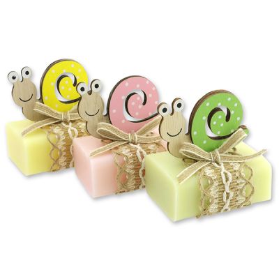 Schafmilchseife eckig 100g dekoriert mit Schnecke, Himmelschlüssel/Jasmin/Wiesenblume 