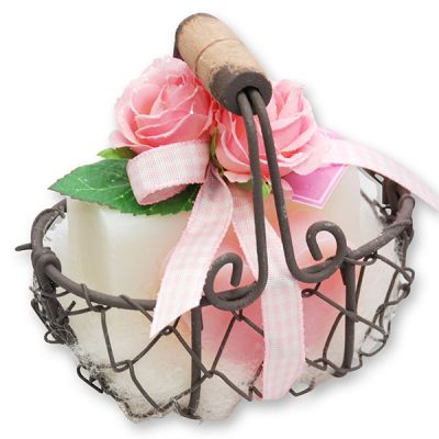 Drahtkorb gefüllt mit Schafmilchseife eckig 100g und Seife Herz 23g, dekoriert mit Rose, Classic/Pfingstrose 