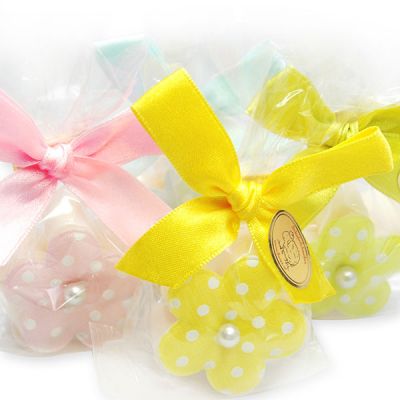 Schafmilchseife Blume mini 20g dekoriert mit Stoffblume in Cello, Classic 