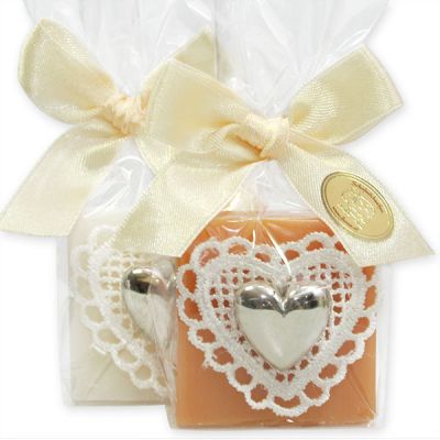Sheep milk soap quadrat 35g decorated with a heart packed in a cellophane bag, Classic/Quince 