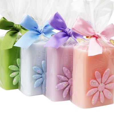 Sheep milk soap 100g decorated with a marguerite in a cellophane, sorted 