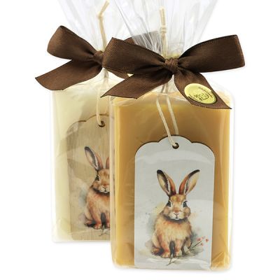 Schafmilchseife eckig 150g dekoriert mit Hase in Cello, Classic/Zirbe 