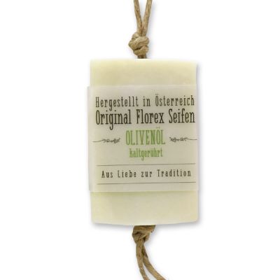 Kaltgerührte Seife 90g hängend mit Kordel "Aus Liebe zur Tradition", Olivenöl 