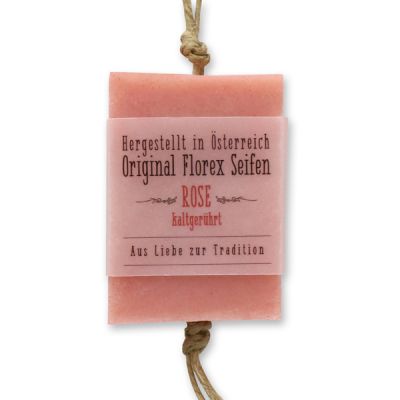 Kaltgerührte Seife 90g hängend mit Kordel "Aus Liebe zur Tradition", Rose 