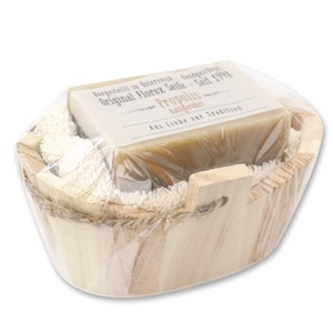 Cold-stirred special soap 100g and a washing cloth in a wooden basket in cello "Love for tradition", Propolis 