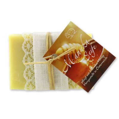 Cold-stirred special soap 100g decorated with a ribbon, Manuka honey 