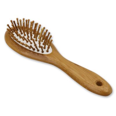 Wooden hairbrush 