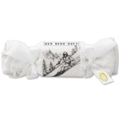 Sheep milk soap 100g in a washcloth "Der Berg ruft", Christmas rose white 