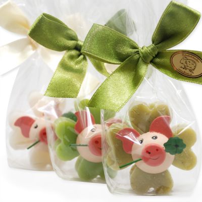 Sheep milk cloverleaf soap 25g decorated with a pig in a cellophane, Classic/verbena/pear 