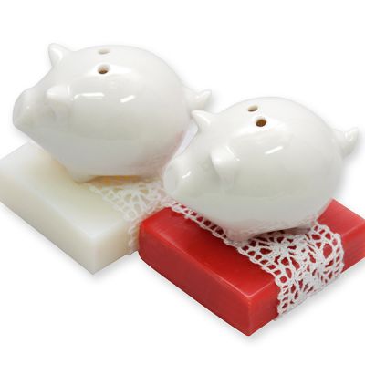Sheep milk soap 35g decorated with a pig, Classic/pomegranate 