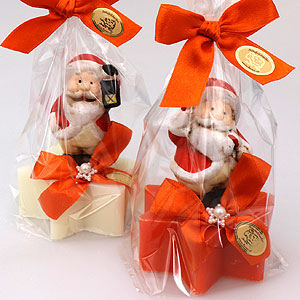 Sheep milk soap star 80g decorated with a santa in a cellophane, Classic/Blood orange 
