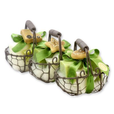 Drahtkorb gefüllt mit Schafmilchseife eckig 100g dekoriert mit Deko Lebkuchen in Cello, Classic/Eisenkraut 