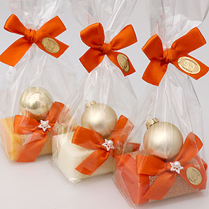 Sheep milk soap 100g decorated with a christmas ball in a cellophane, Classic/Orange/Blood orange 