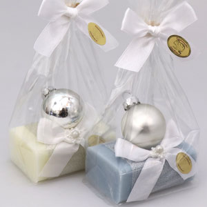 Sheep milk soap 100g, decorated with a glass christmas ball in a cellophane, Classic/ice flower 