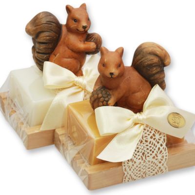 Sheep milk soap 150g on a soap dish decorated with a squirrel, Classic/quince 
